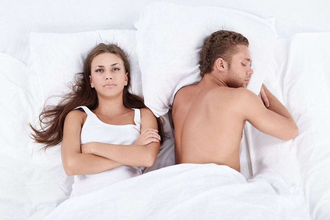 After the age of 40, men begin to experience a decrease in libido, which affects their intimate life. 